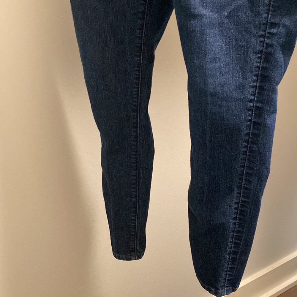 Jeans - Picture 2 of 4